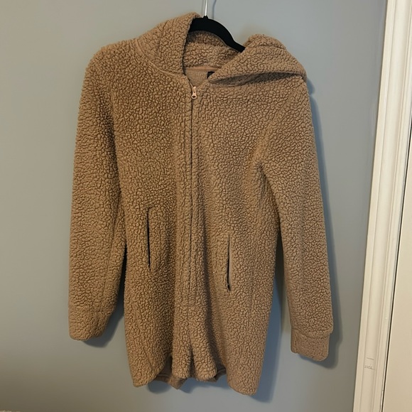 Medium FASHION NOVA bear onesie - Picture 1 of 2